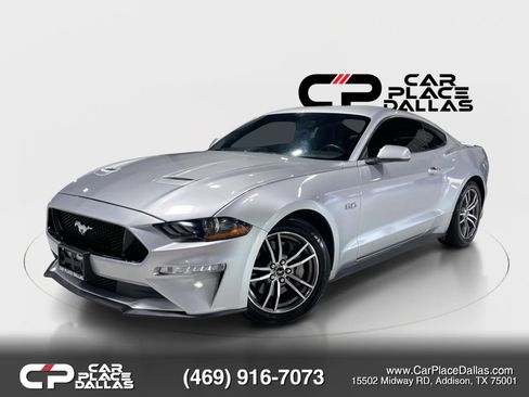Used 2018 Ford Mustang GT w/ Equipment Group 301A RWD image 2