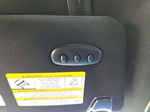 Used 2019 Ford Explorer XLT w/ Equipment Group 202A AWD/4WD image 69