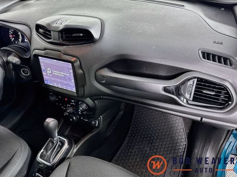 Used 2022 Jeep Renegade Altitude w/ Convenience Group AWD/4WD image 37
