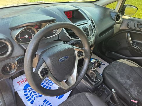 Used 2011 Ford Fiesta SE w/ 203A Rapid Spec Order Code FWD image 14