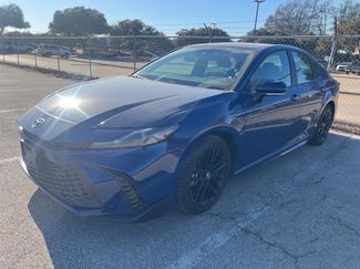 Used 2025 Toyota Camry SE video 1