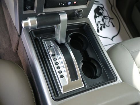 Used 2004 HUMMER H2 w/ Preferred Equipment Group AWD/4WD image 27