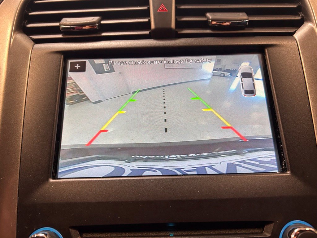 Used 2018 Ford Fusion SE w/ Fusion SE Technology Package FWD image 18