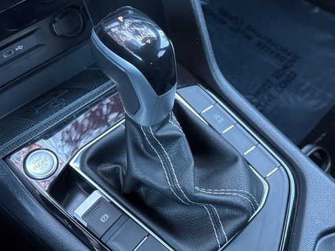 Used 2024 Volkswagen Taos SE image 24