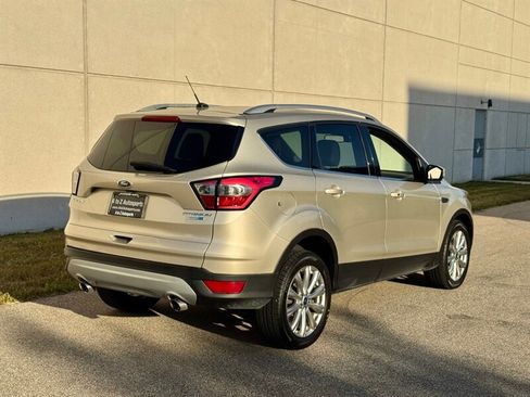 Used 2017 Ford Escape Titanium AWD/4WD image 9