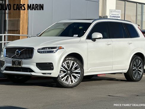 Used 2022 Volvo XC90 T6 Momentum w/ Advanced Package image 1