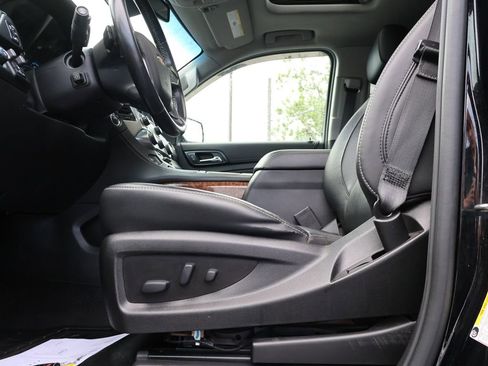 Used 2019 Chevrolet Tahoe Premier AWD/4WD image 35