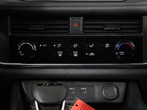 Certified 2024 Nissan Rogue S image 18