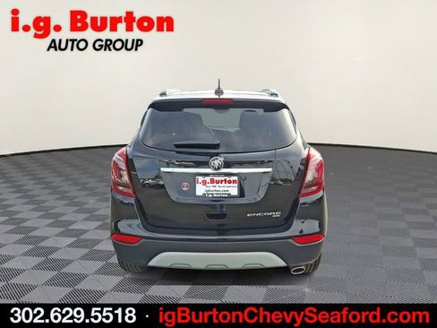 Used 2021 Buick Encore Preferred w/ Safety Package image 5
