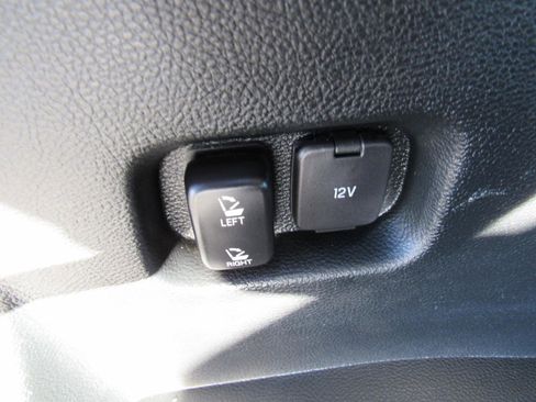 Used 2020 Ford Edge Titanium w/ Equipment Group 301A image 34