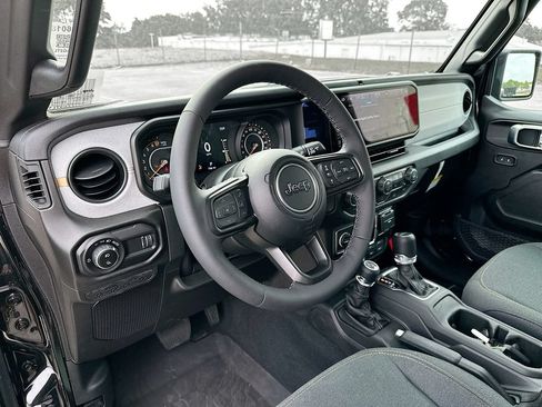 New 2026 Jeep Gladiator Sport AWD/4WD image 12