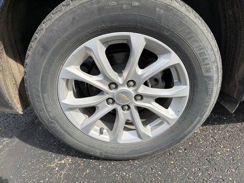 Used 2021 Chevrolet Equinox LT FWD image 9