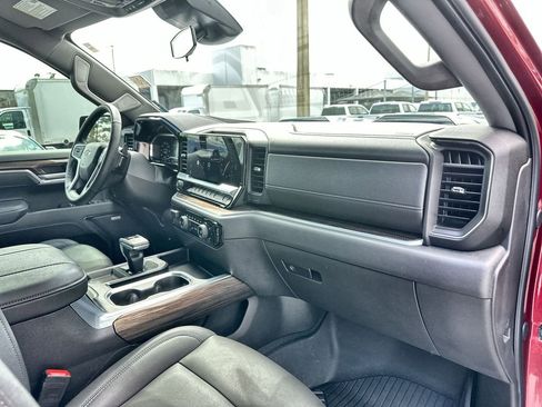 Certified 2025 Chevrolet Silverado 1500 LT Trail Boss w/ Convenience Package II image 28