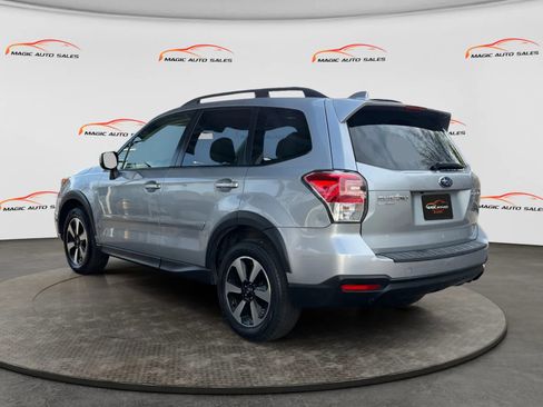 Used 2018 Subaru Forester 2.5i Premium AWD/4WD image 6