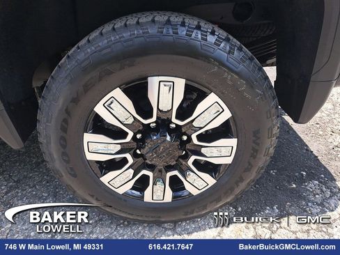 New 2025 GMC Sierra 2500 Denali w/ Denali Reserve Package image 35