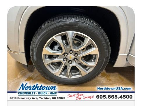 Used 2021 Chevrolet Traverse Premier image 27