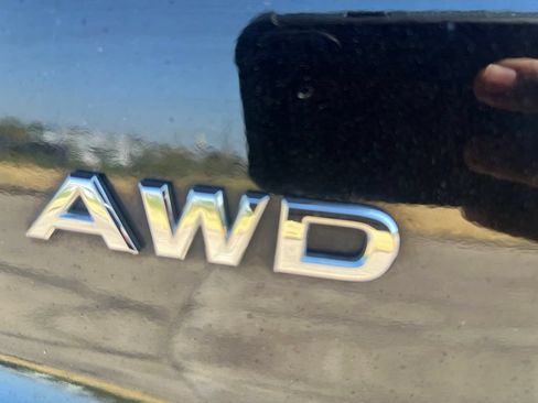Used 2023 Nissan Rogue S AWD/4WD image 12