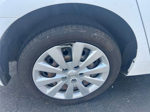 Used 2019 Nissan Sentra S FWD image 6