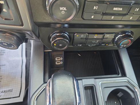 Used 2020 Ford F150 XLT w/ Equipment Group 301A Mid image 22