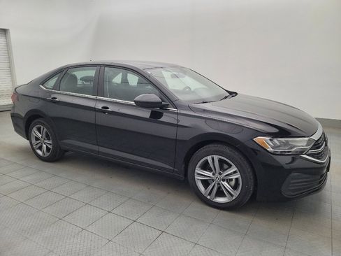 Used 2024 Volkswagen Jetta SE image 11
