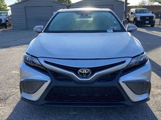 Used 2024 Toyota Camry SE video 2