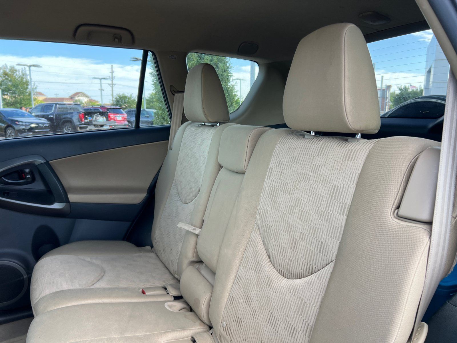 Used 2012 Toyota RAV4 4WD w/ Value Pkg image 17