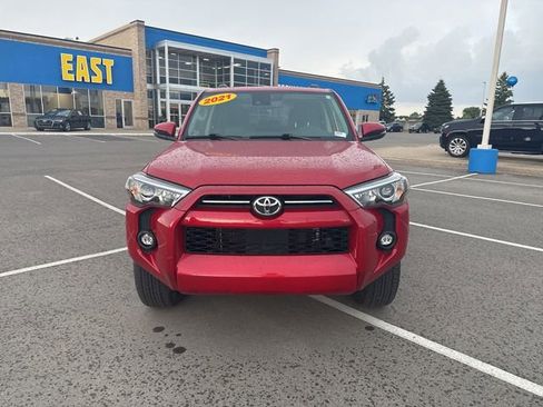 Used 2021 Toyota 4Runner SR5 Premium w/ Moonroof Package image 8