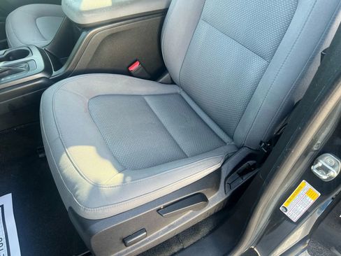 Used 2018 Chevrolet Colorado W/T w/ WT Convenience Package image 18