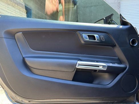 Used 2018 Ford Mustang GT RWD image 20