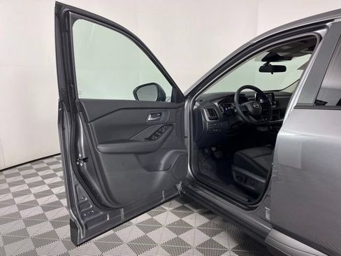 New 2026 Nissan Rogue SV w/ Cold Weather Package FWD image 17