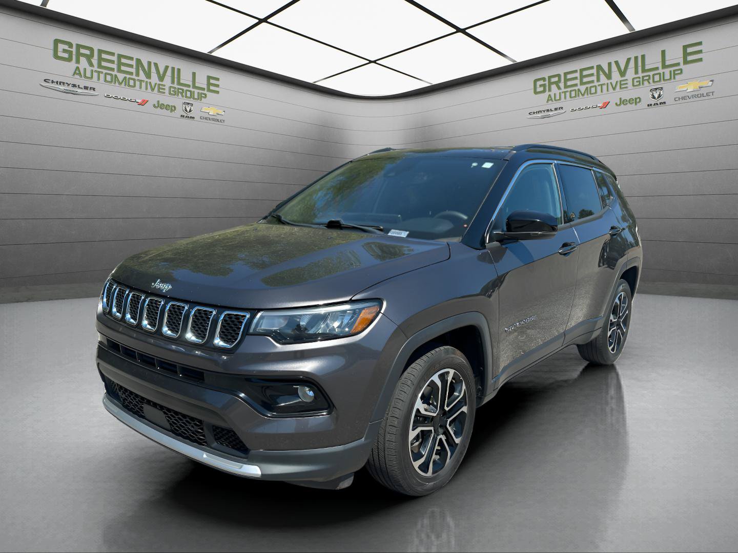 Used 2024 Jeep Compass Limited AWD/4WD image 1
