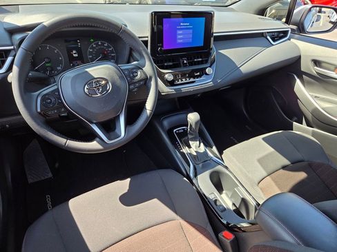 Certified 2025 Toyota Corolla SE image 8