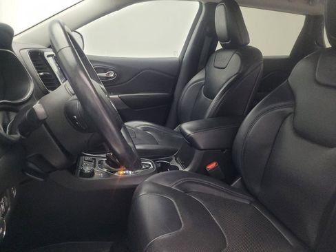Used 2019 Jeep Cherokee Limited w/ Luxury Group AWD/4WD image 17