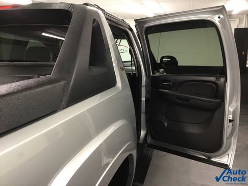 Used 2012 Chevrolet Avalanche LT w/ Suspension Package, Off-Road image 35