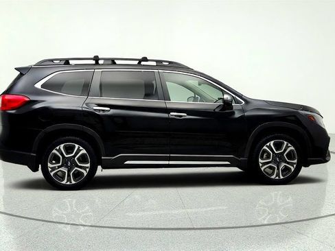Used 2023 Subaru Ascent Touring AWD/4WD image 4