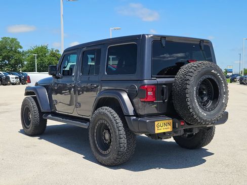 Used 2021 Jeep Wrangler Unlimited Sahara AWD/4WD image 5