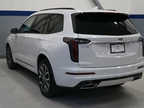 New 2025 Cadillac XT6 Sport image 3