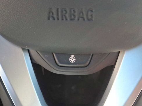 Used 2023 BMW 230i Coupe w/ Premium Package image 21