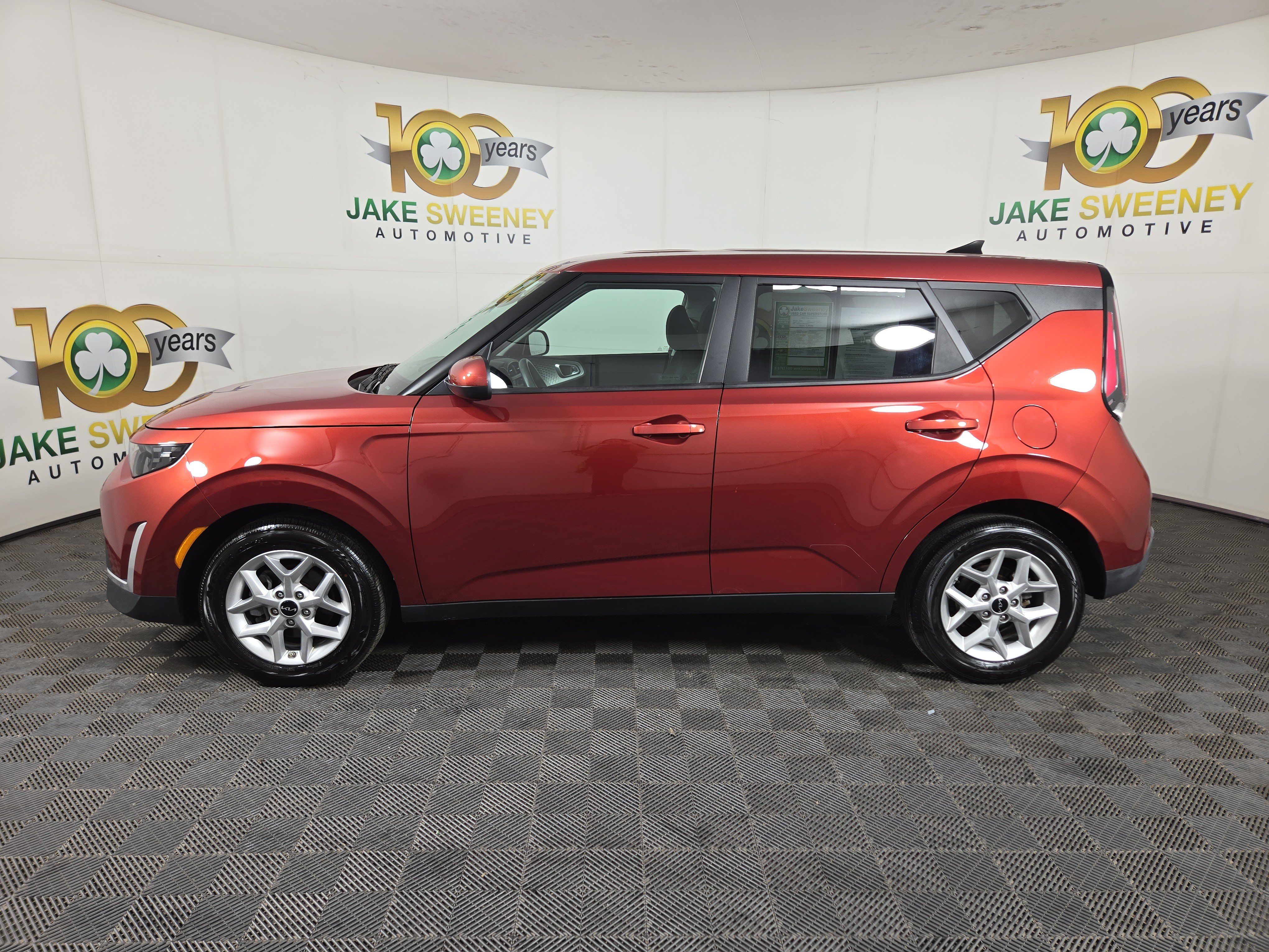 Used 2024 Kia Soul LX w/ Option Group 015 FWD image 6