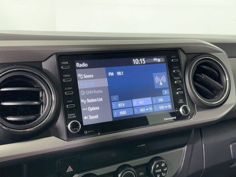 Used 2020 Toyota Tacoma SR5 image 23