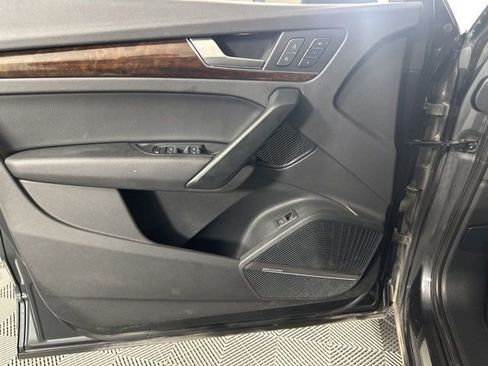 Used 2018 Audi Q5 2.0T Premium Plus w/ Premium Plus Package AWD/4WD image 21
