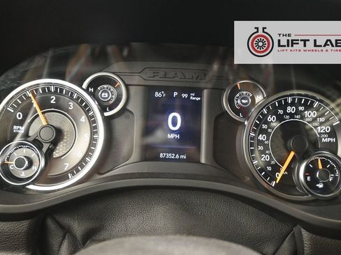 Used 2020 RAM 1500 Big Horn AWD/4WD image 15