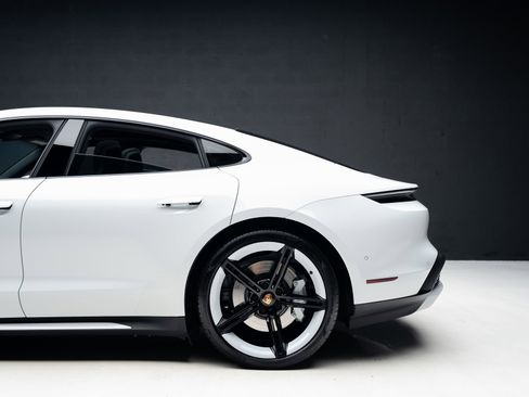 Used 2021 Porsche Taycan Turbo w/ Premium Package image 19