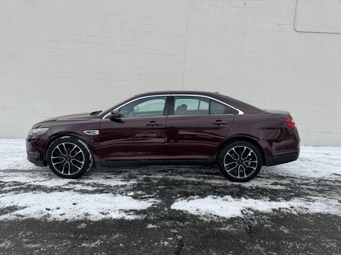 Used 2019 Ford Taurus SEL w/ Equipment Group 201A image 2