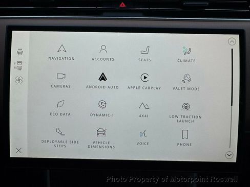 Used 2025 Land Rover Range Rover Long Wheelbase Autobiography image 27