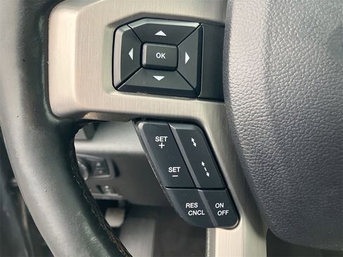 Used 2021 Ford F250 Platinum w/ FX4 Off-Road Package image 17