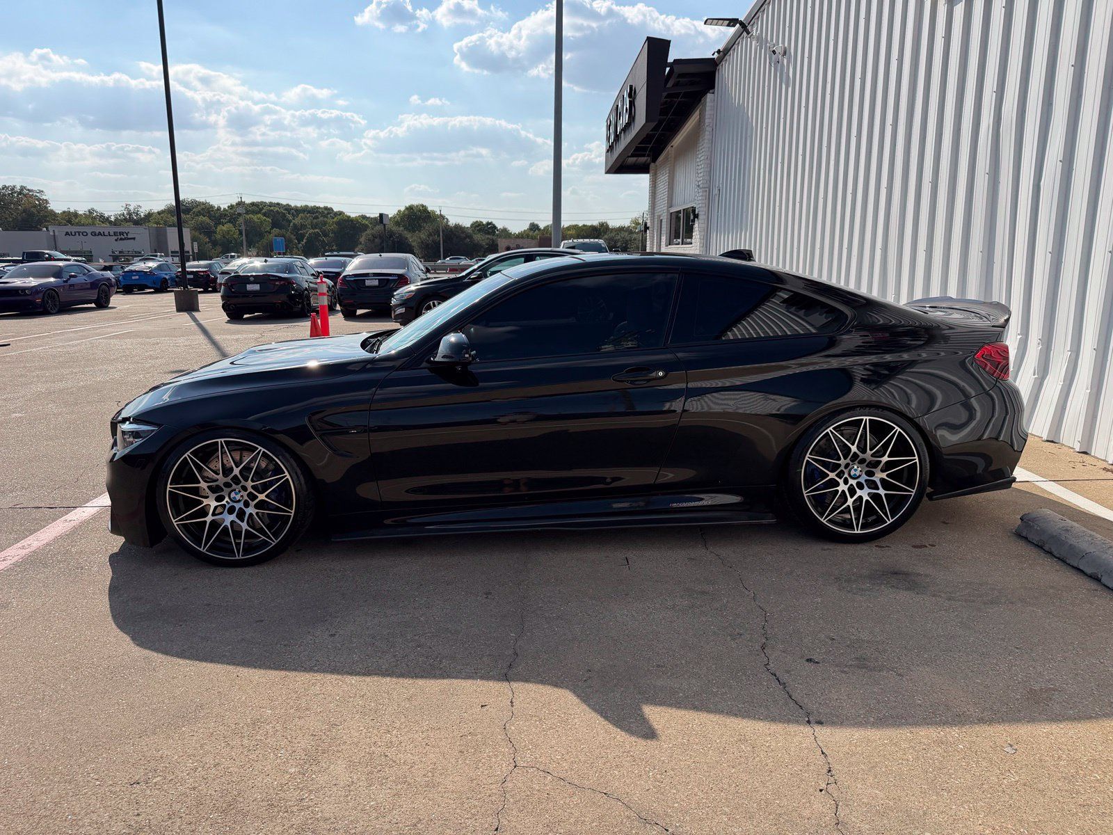 Used 2017 BMW M4 Coupe RWD image 3