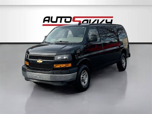Used 2024 Chevrolet Express 2500 w/ Driver Convenience Package image 3