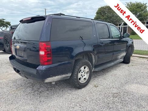Used 2007 Chevrolet Suburban LT RWD image 5