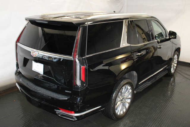 Used 2024 Cadillac Escalade Premium Luxury w/ Performance Package AWD/4WD image 4